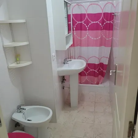 Rosa Hébergement de vacances Nazaré